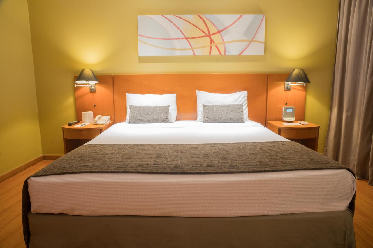 Plaza Barra First Hotel Рио де Жанейро Екстериор снимка